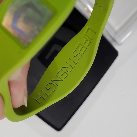 Lifestrength sz XS Army Green Restores body to Natural state - Picture 9 of 10